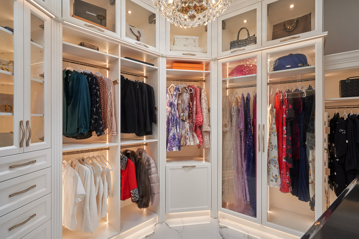 Custom Luxury Walk-In Installation